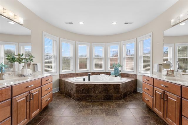 6570 N 39th Street, Augusta, MI 49012