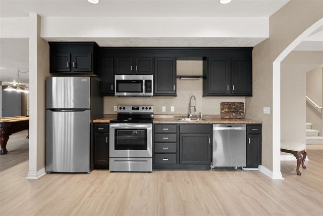 6570 N 39th Street, Augusta, MI 49012