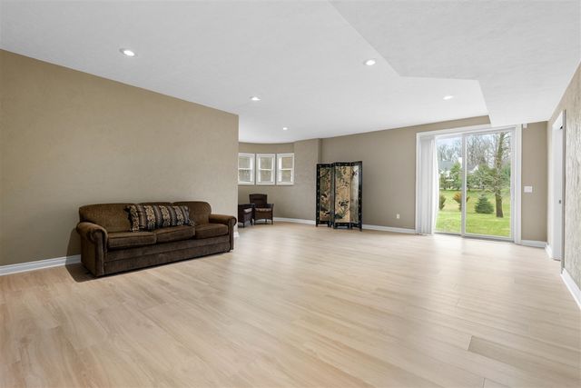 6570 N 39th Street, Augusta, MI 49012