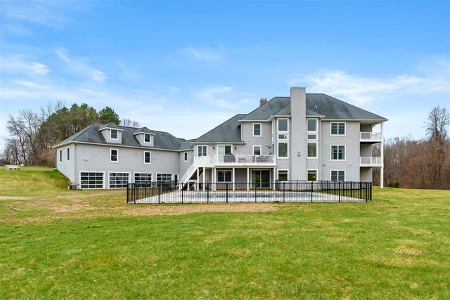 6570 N 39th Street, Augusta, MI 49012