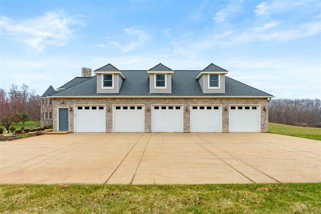 6570 N 39th Street, Augusta, MI 49012