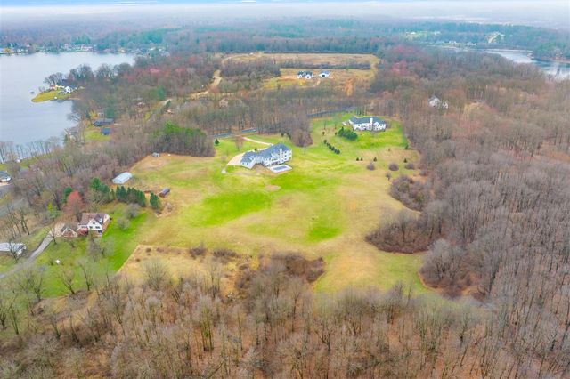 6570 N 39th Street, Augusta, MI 49012