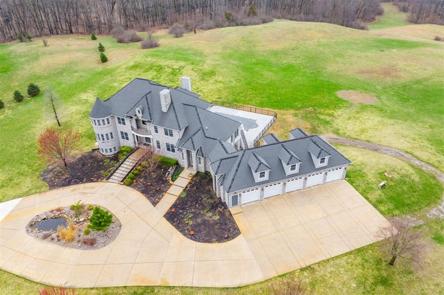6570 N 39th Street, Augusta, MI 49012