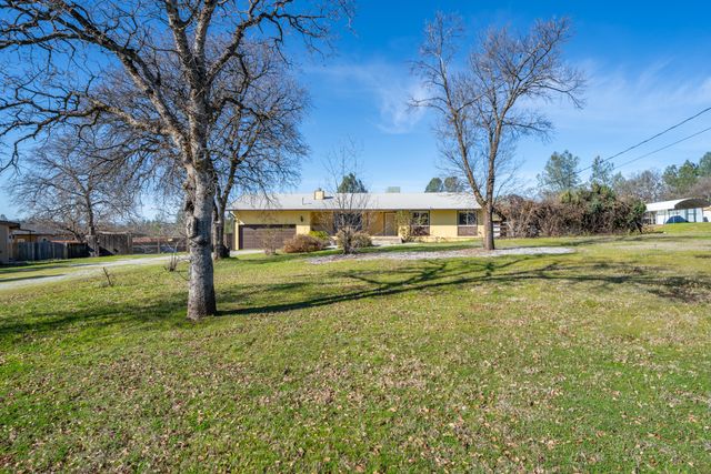 1200 Lema Road, Redding, CA 96003