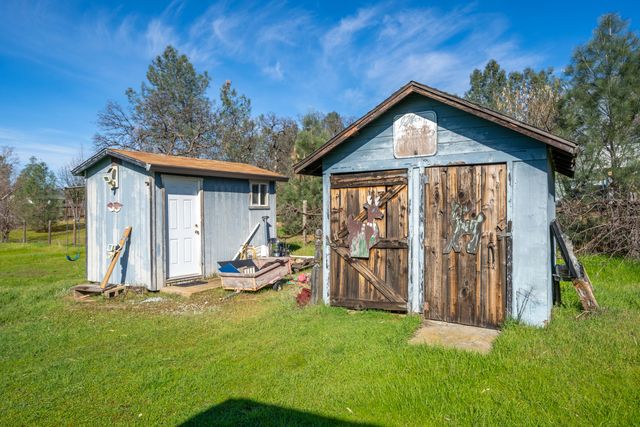 1200 Lema Road, Redding, CA 96003