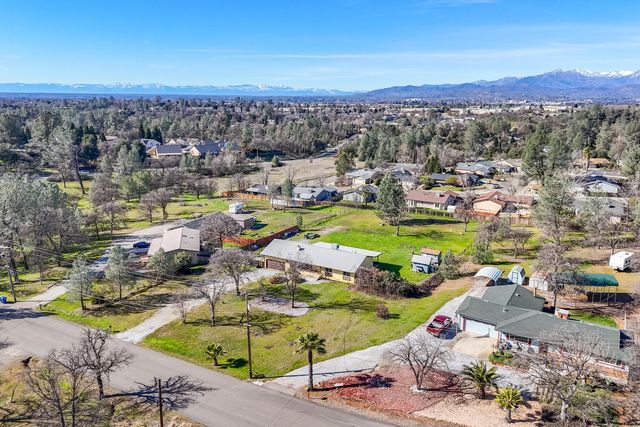 1200 Lema Road, Redding, CA 96003