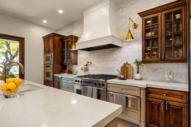 5520 Sur Mer Dr, El Dorado Hills, CA 95762