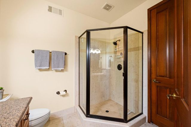 5520 Sur Mer Dr, El Dorado Hills, CA 95762