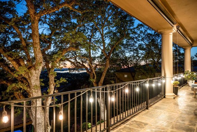 5520 Sur Mer Dr, El Dorado Hills, CA 95762