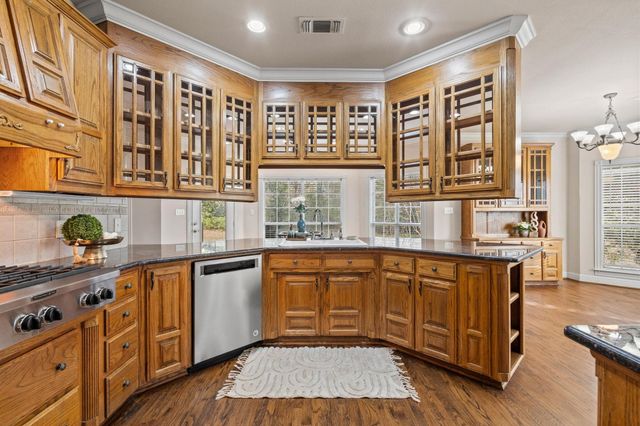 6652 - E Fm 1396, Telephone, TX 75488