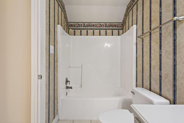 6652 - E Fm 1396, Telephone, TX 75488