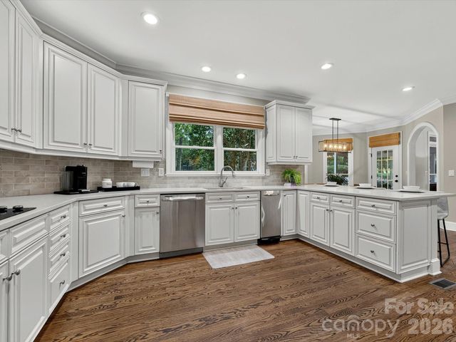 6536 Seton House Lane, Charlotte, NC 28277