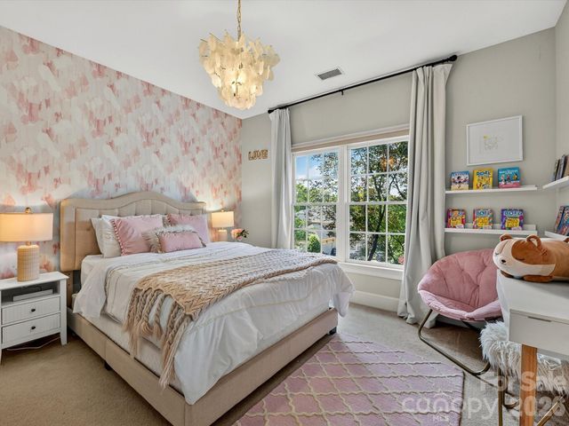 6536 Seton House Lane, Charlotte, NC 28277