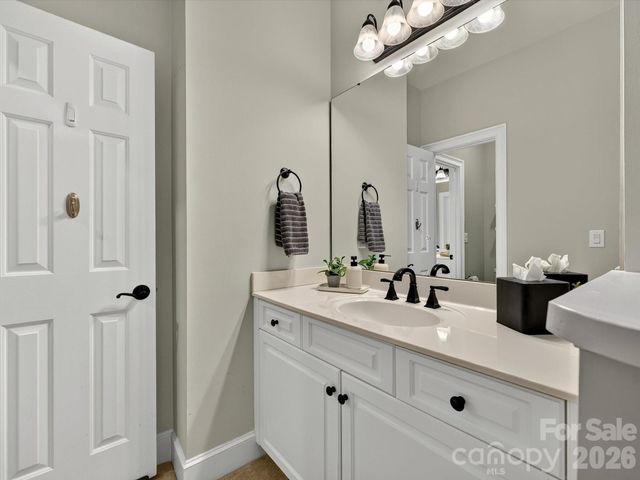 6536 Seton House Lane, Charlotte, NC 28277