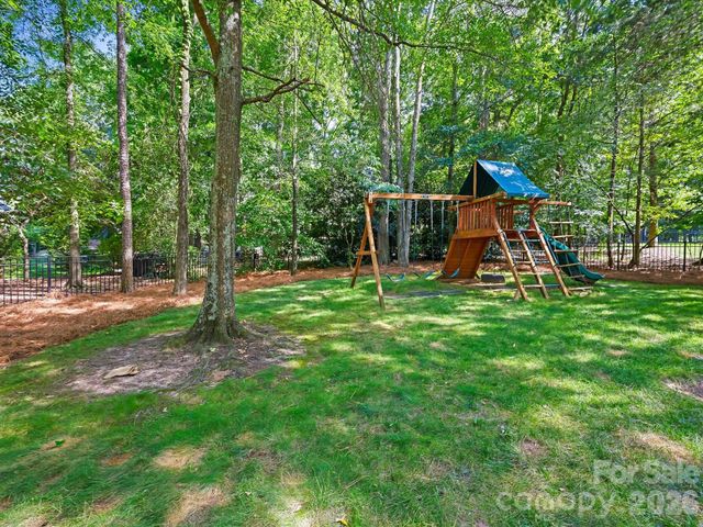 6536 Seton House Lane, Charlotte, NC 28277