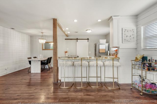 1925 E 52nd Street, Tulsa, OK 74105