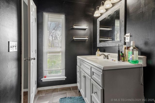 1925 E 52nd Street, Tulsa, OK 74105