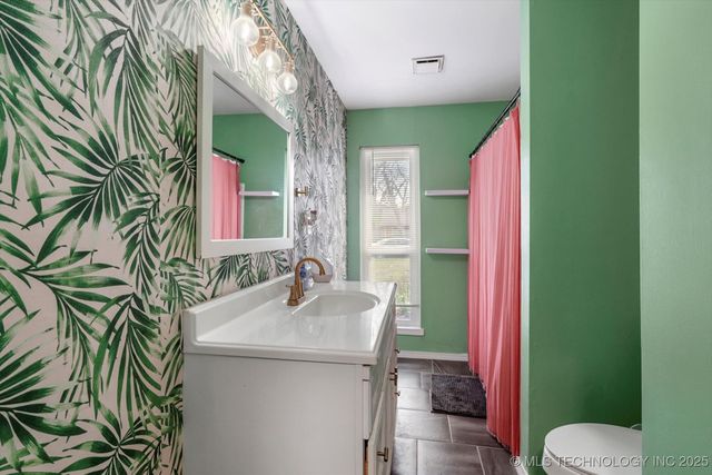 1925 E 52nd Street, Tulsa, OK 74105