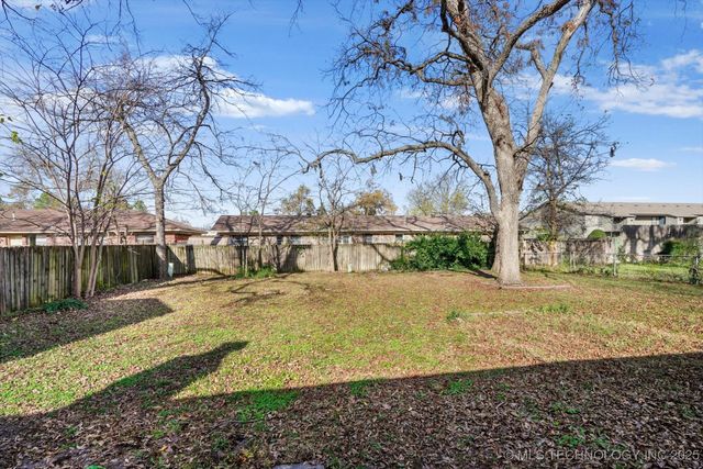 1925 E 52nd Street, Tulsa, OK 74105