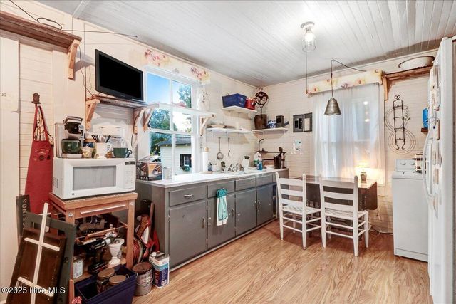 302 N Sycamore Street, Fremont, NC 27830