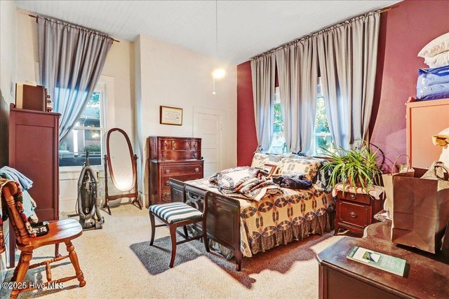 302 N Sycamore Street, Fremont, NC 27830