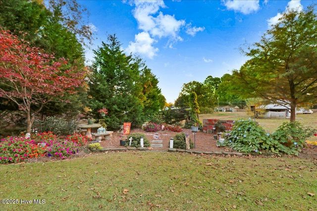 302 N Sycamore Street, Fremont, NC 27830