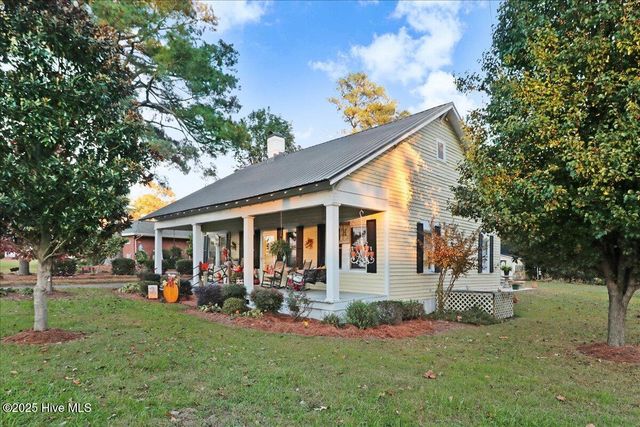 302 N Sycamore Street, Fremont, NC 27830