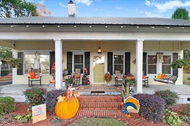 302 N Sycamore Street, Fremont, NC 27830