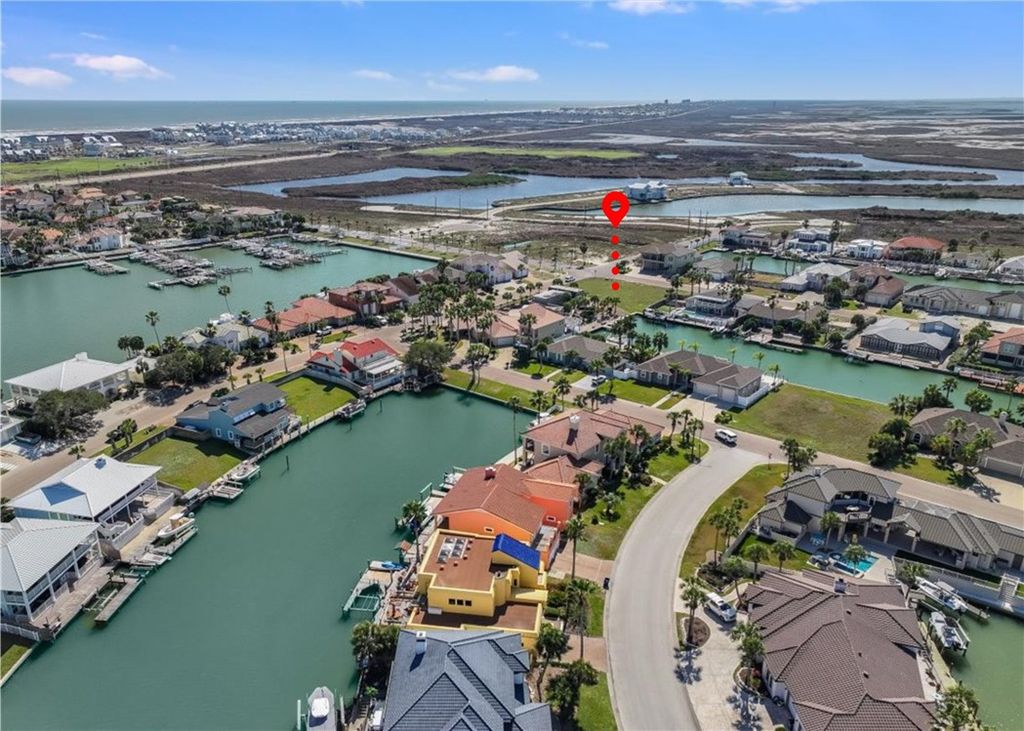 306 Mustang Blvd, Port Aransas, TX 78373