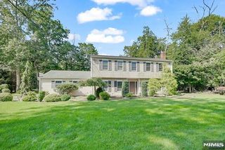 100 Lake Street, Upper Saddle River, NJ 07458