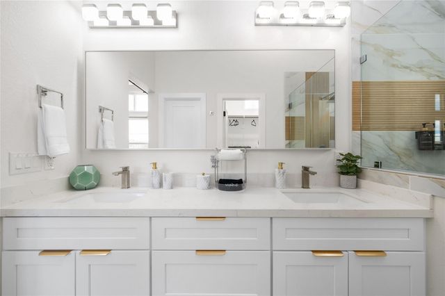 7089 Tierwester Street, Houston, TX 77021