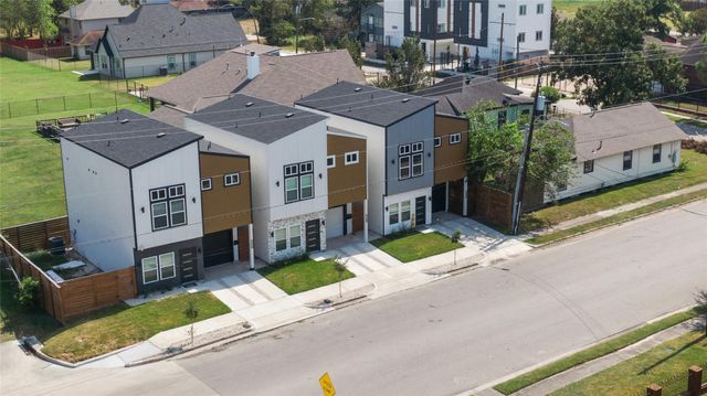 7089 Tierwester Street, Houston, TX 77021