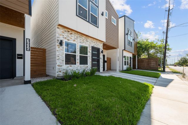 7089 Tierwester Street, Houston, TX 77021