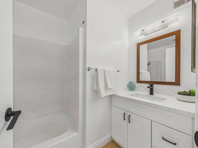 10939 Northshore Square, Cupertino, CA 95014