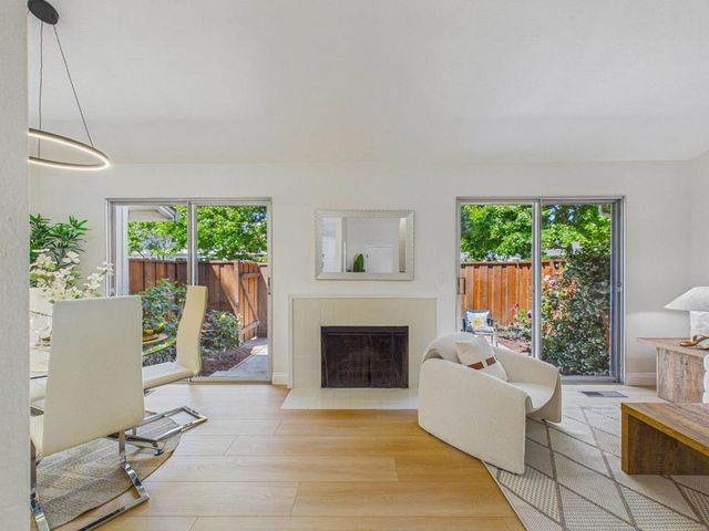 10939 Northshore Square, Cupertino, CA 95014