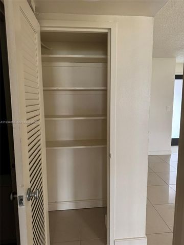 301 Golden Isles Dr 112, Hallandale Beach, FL 33009