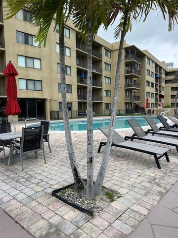 301 Golden Isles Dr 112, Hallandale Beach, FL 33009
