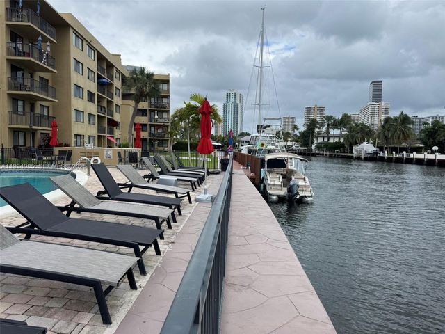 301 Golden Isles Dr 112, Hallandale Beach, FL 33009