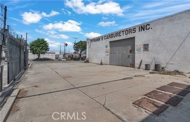 411 E Rosecrans, Compton, CA 90221