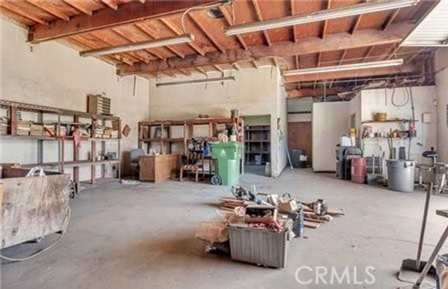 411 E Rosecrans, Compton, CA 90221