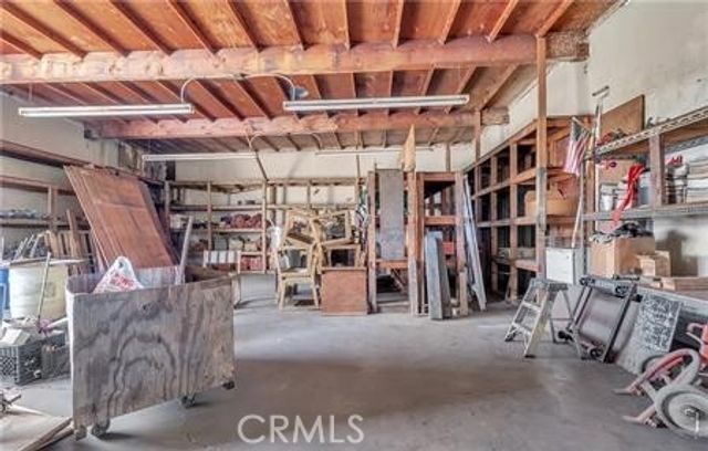 411 E Rosecrans, Compton, CA 90221