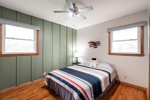 5207 Oakton LANE, Milwaukee, WI 53219