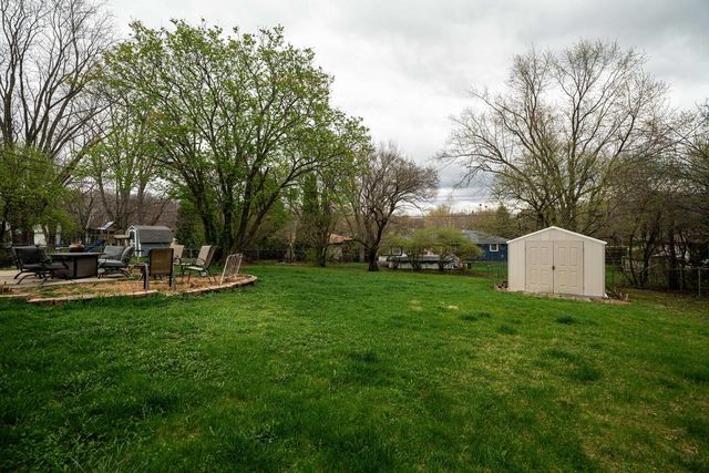5207 Oakton LANE, Milwaukee, WI 53219