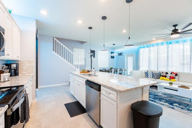4006 LANA AVENUE, Davenport, FL 33897