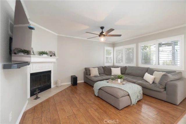 3420 New York, Corona, CA 92882