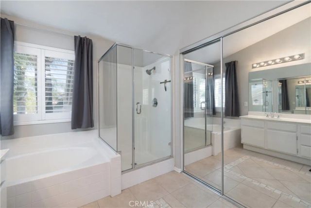 3420 New York, Corona, CA 92882