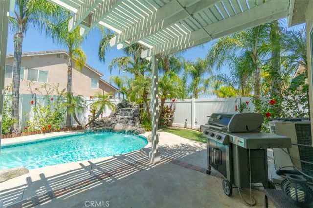 3420 New York, Corona, CA 92882
