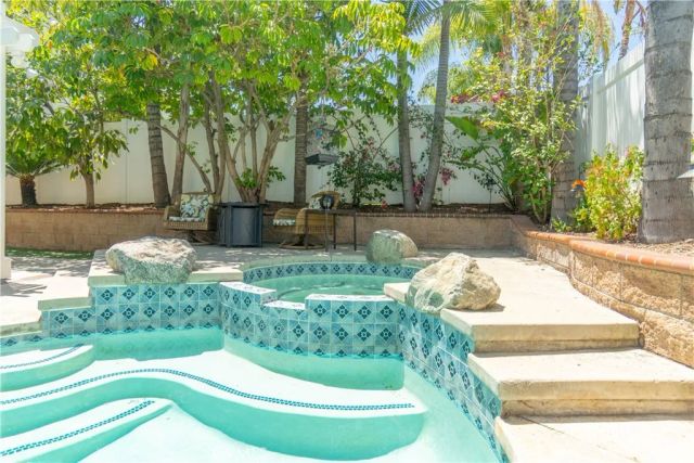 3420 New York, Corona, CA 92882