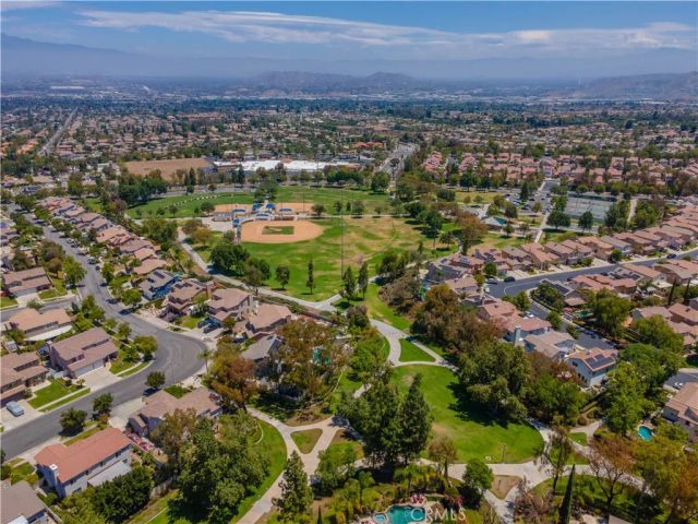 3420 New York, Corona, CA 92882