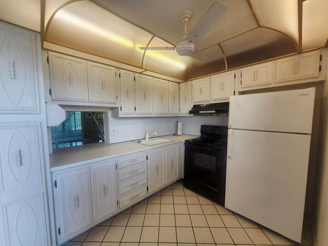 230 NE 26th Avenue 209, Boynton Beach, FL 33435